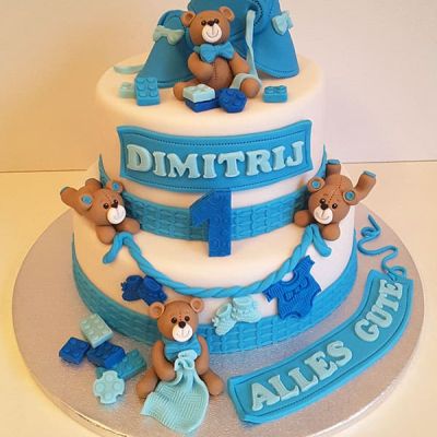 1 Geburtstag blaue-weiße Torte mit Bären 