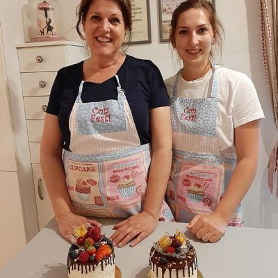 Naked Cake Backkurs mit Mutter und Tochter